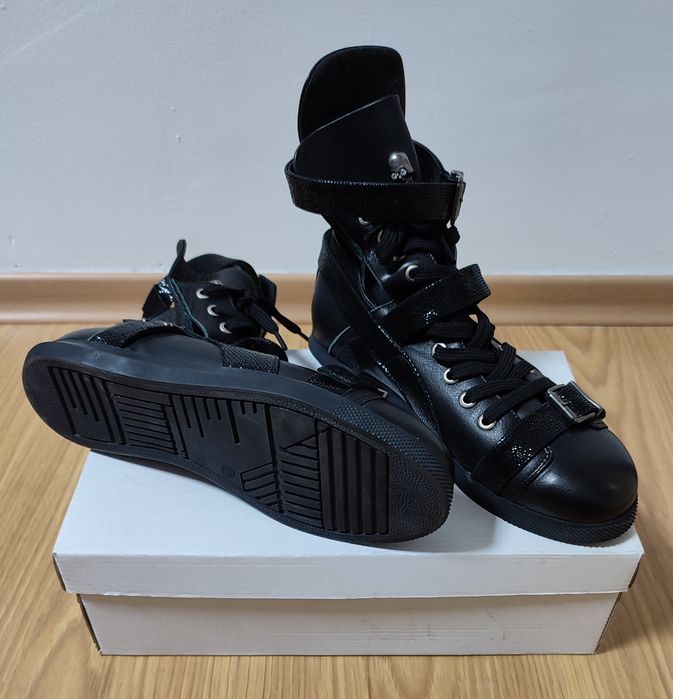 Продавам Сандали и обувки