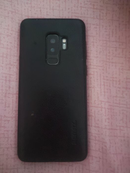 Флагман Самсунг S9+