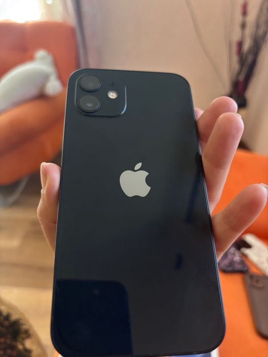 Vând Iphone 12 64 GB black