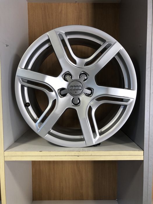 Jante aliaj R18 originale Audi