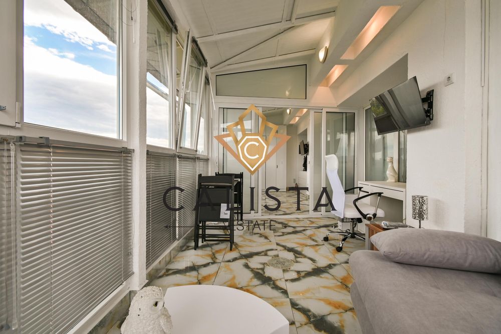 Дава се под наем Двустаен апартамент в София, Лозенец - 60 кв.м за 636.99 € - Снимка #2