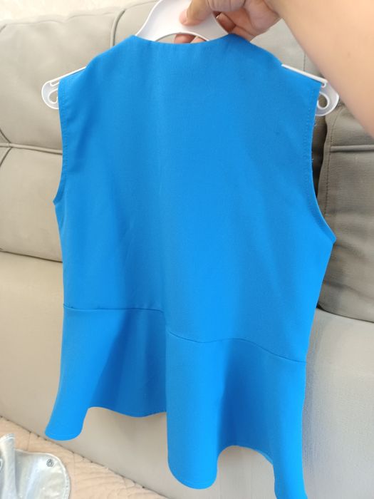 Продам жилетку размер 40