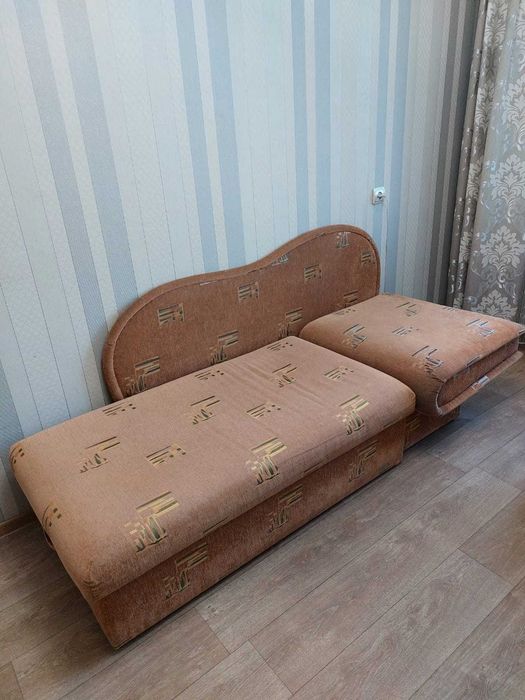 Диван подростковый. б/у