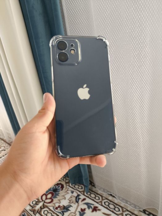 iPhone 12 128GB.