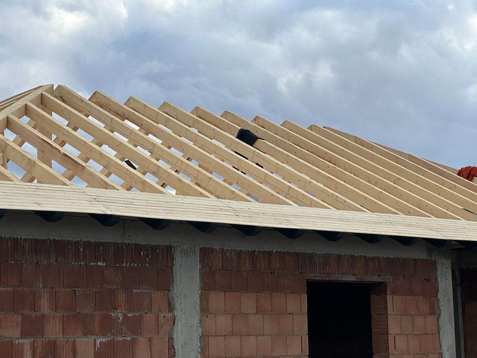 Firma autorizata execut case la rosu, garduri , fundatii jud sibiu