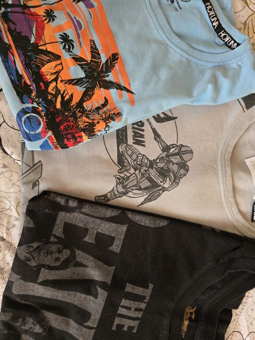 Тениски с къс ръкав