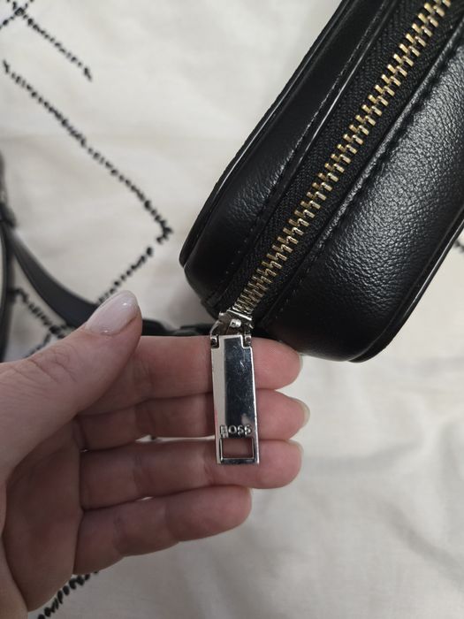 Дамска чанта BOSS