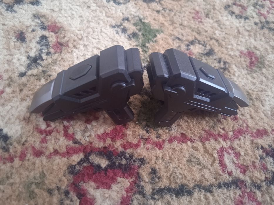 Продам триггеры для игры новые 3000 тг