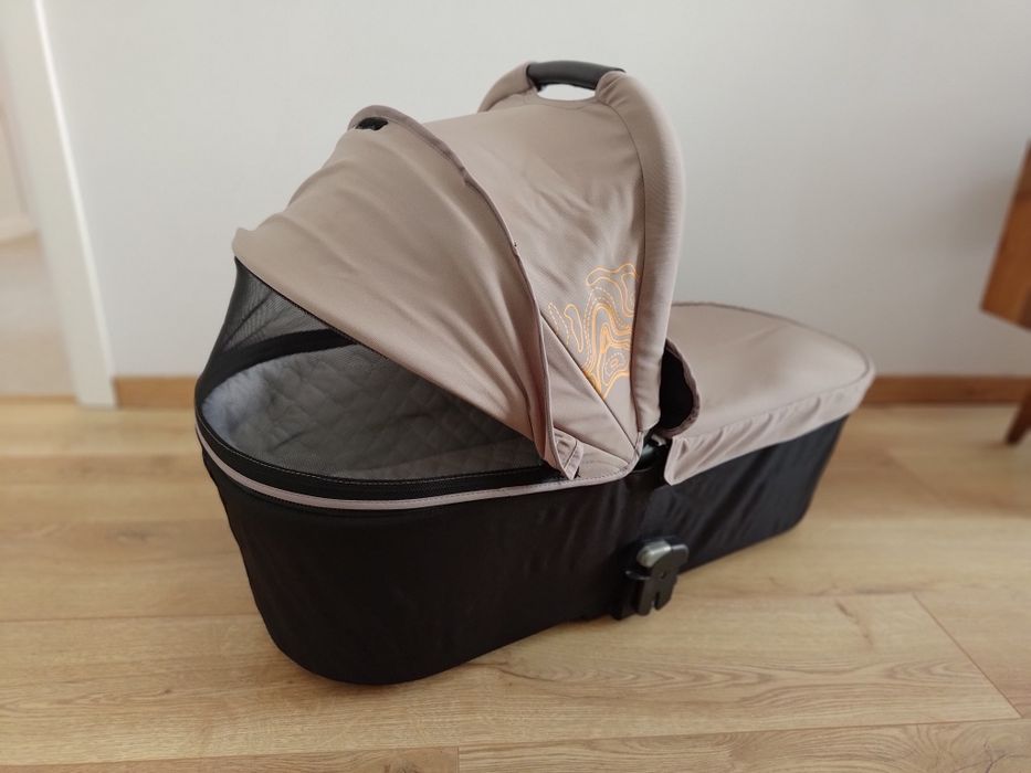 CHIPOLINO Комбинирана количка ЕЛИТ ЛАТЕ