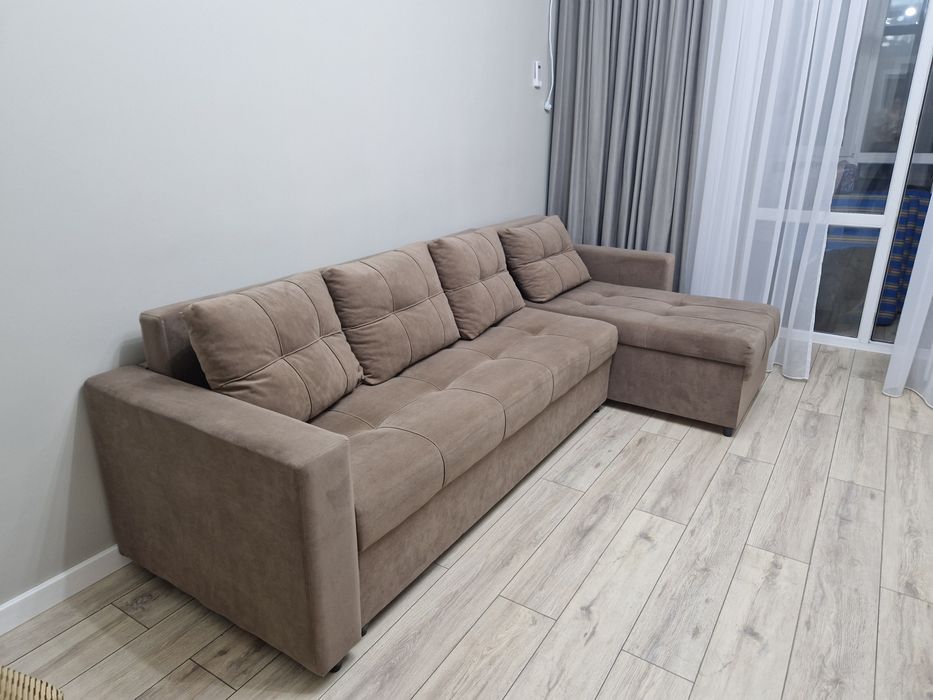 Продаю диван 290см!