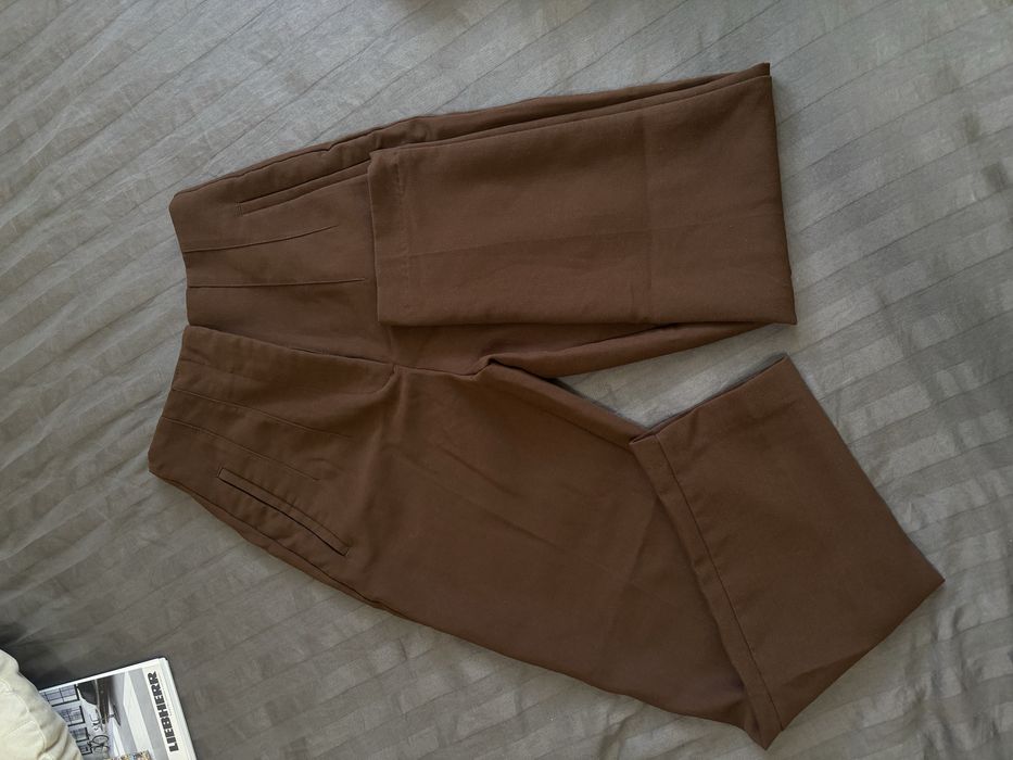 Панталони Zara нови