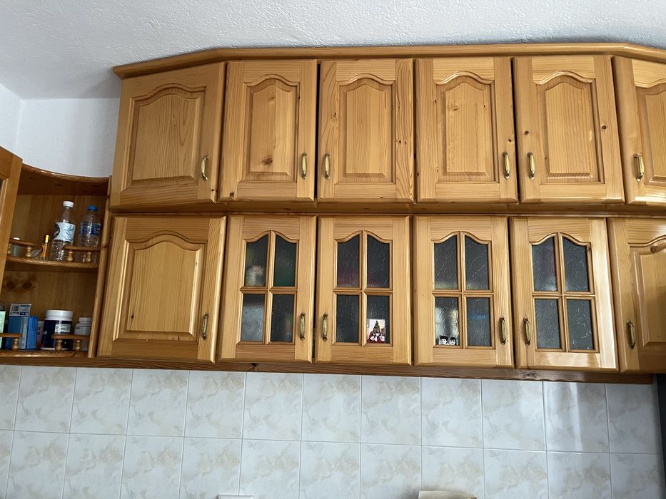 Дървена кухня шкафчета