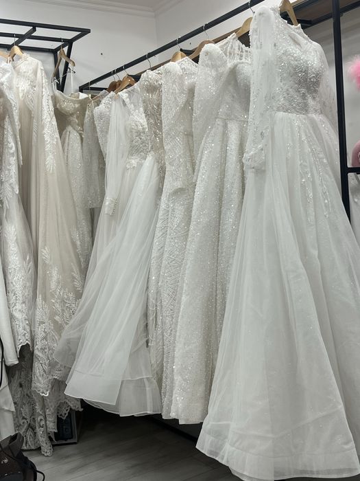 Свадебные платья оптом