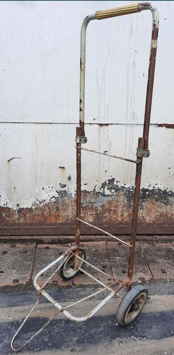 Тележки хозяйственные