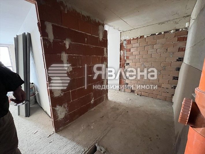 Продава се Двустаен апартамент в Варна, Колхозен пазар - 52 кв.м за 1597 €/кв.м - Снимка #3