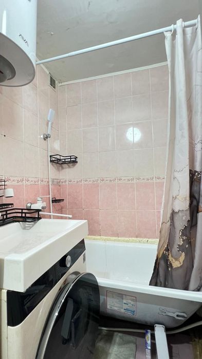 Екі бөлмелі үи сатылады