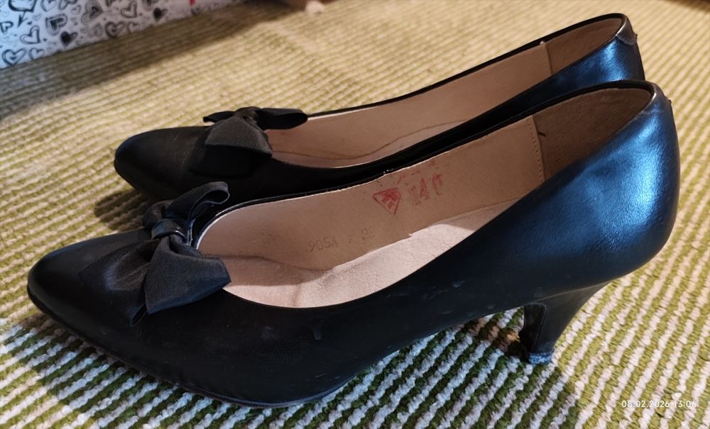 Дамски обувки с ток