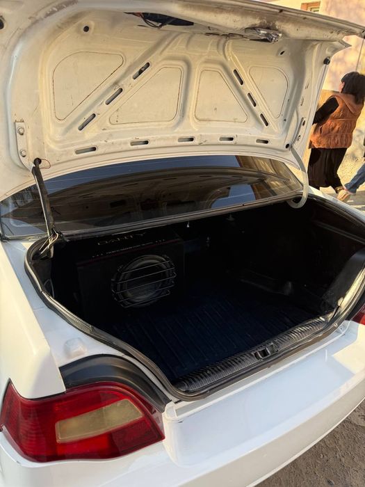 Продам машину нехиа 2