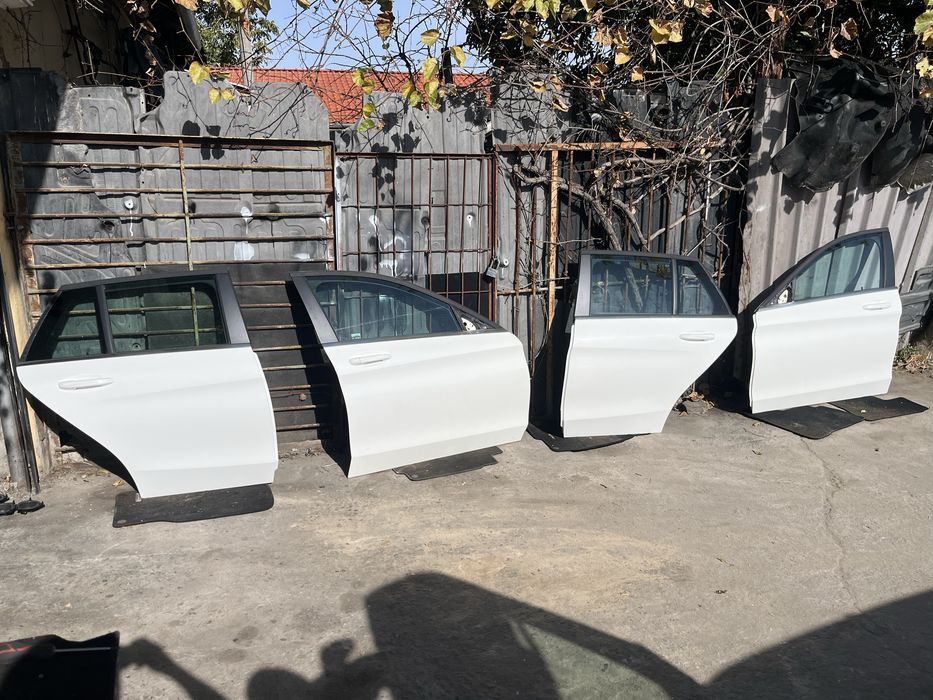 Врати Mercedes C - W205 комби / Врата