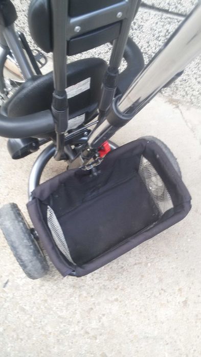 Детска триколка  .