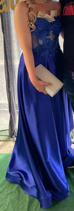 Бална рокля от син сатен с корсет