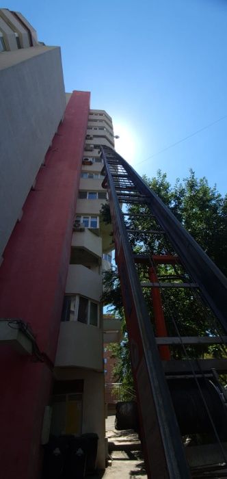 Inchiriez macara-lift mobil exterior