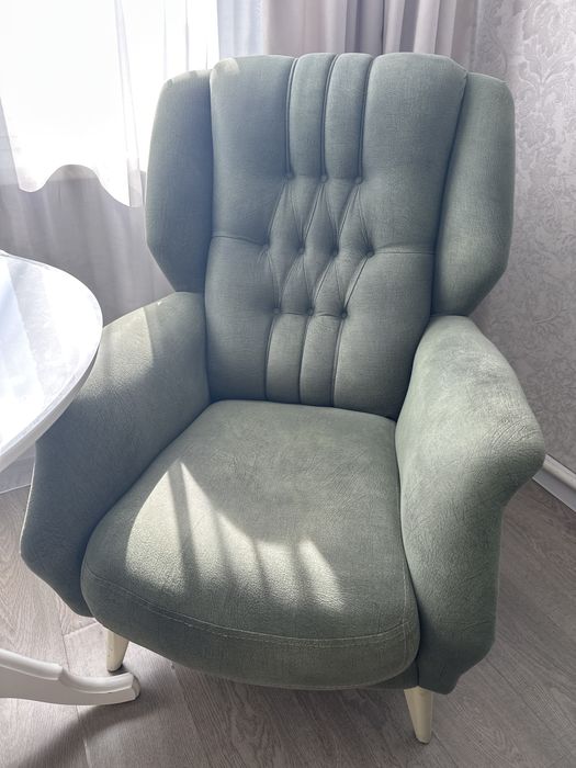 Диван и 2 кресла