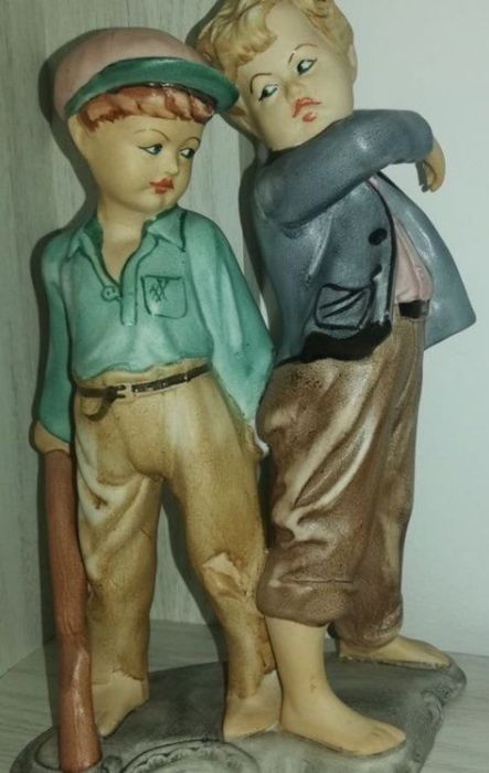 Bibelouri portelan de colectie Romania