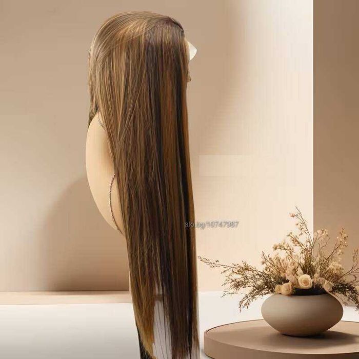 80 см блясък Кестенява синтетична перука с руси кичури и дантела 13×4