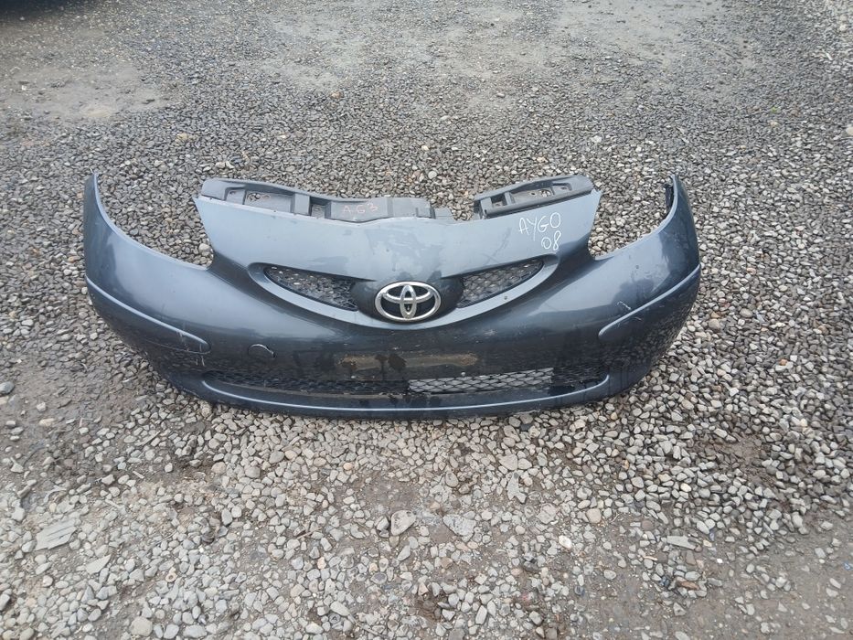 Bara Spolier Fata Capota Aripi Toyota Aygo din 2008