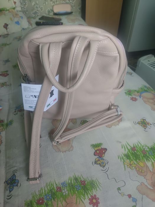 Vând rucsac nou fabricat in Italia