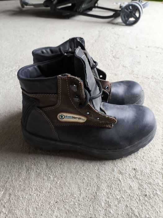 Спец аяқ киім сатылады 38 размер
