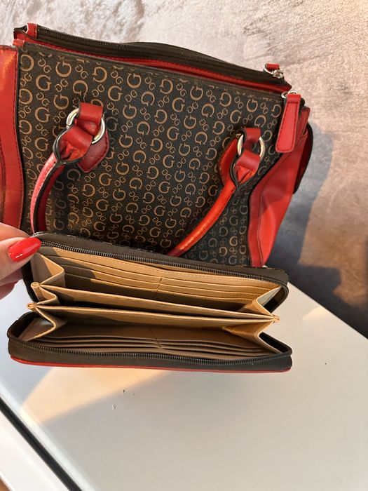 Vand SET geanta + portofel GUESS