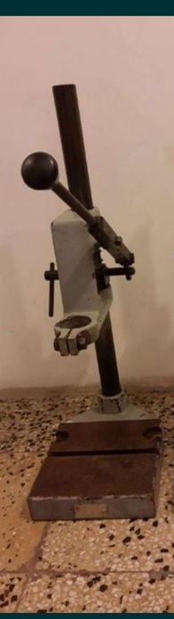 Стойки за бормашини български захват 43 мм.