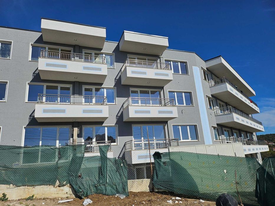 Продава се Тристаен апартамент в Варна, Виница - 73 кв.м за 1792 €/кв.м - Снимка #2