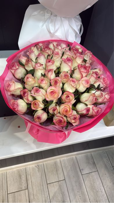 51 роза цветыыыы