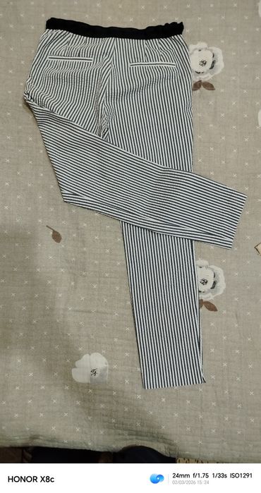 Продаю женские джинсы в отличном состоянии