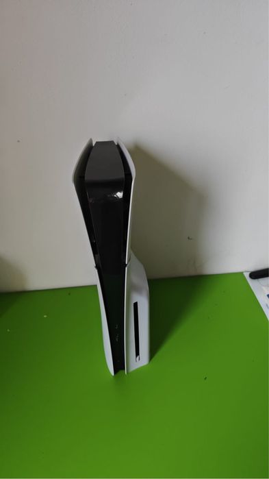 De vanzare PlayStation 5