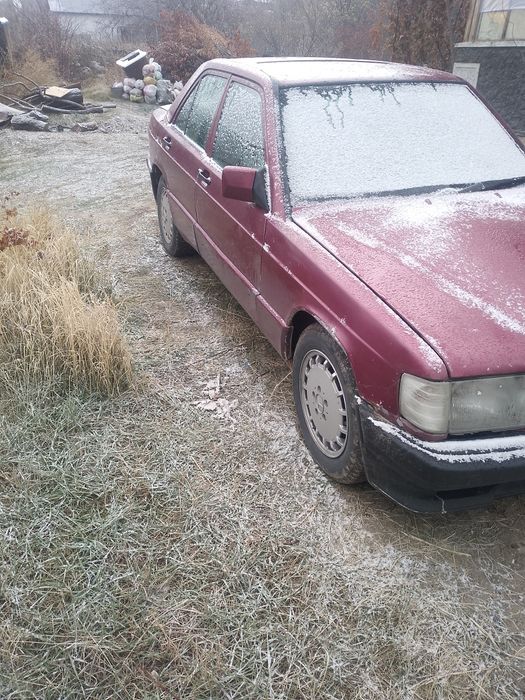 Мерс 190 2.3 газ-бензин