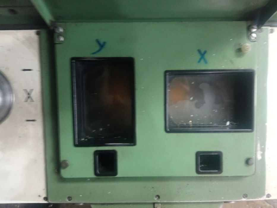 Координатна разтъргваща машина