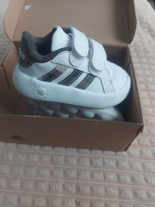 Adidas детски маратонки