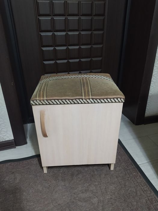 Продам тумбу под обувь