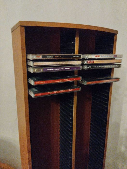 Подставка для 114 CD-дисков деревянная