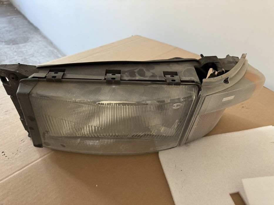 De vanzare faruri Scania