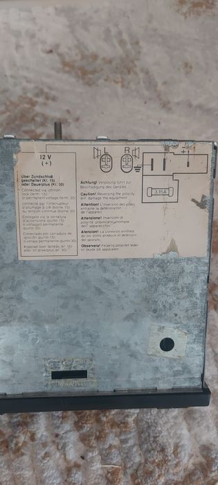 Blaupunkt Mainz 26 este un radio auto clasic (vintage) cu casetofon