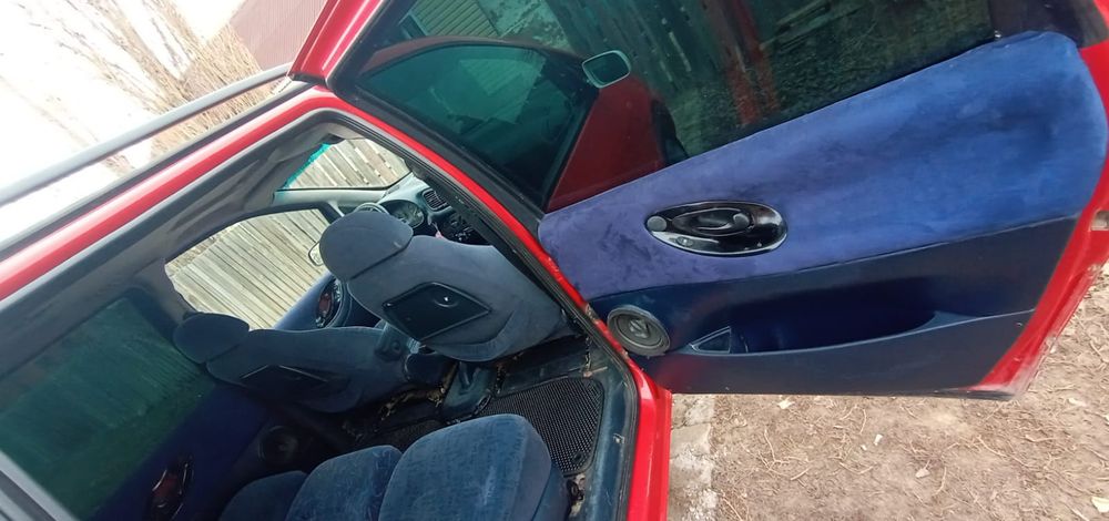 Автомобиль Шаран