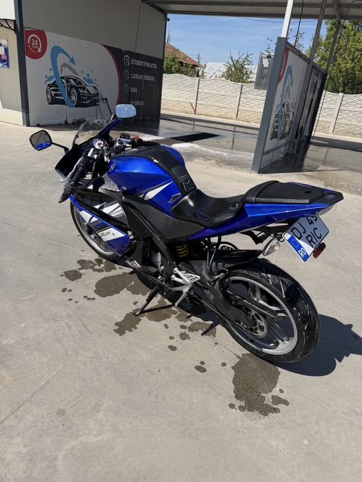 Yamaha yzf r125