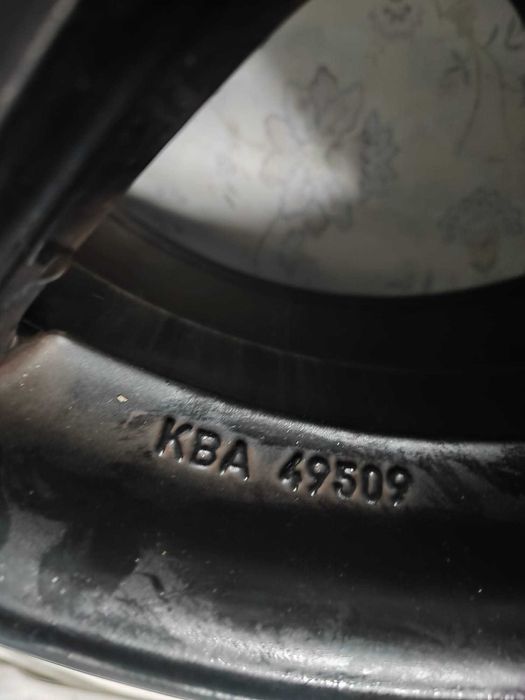 Set jante aliaj BMW 16" originale Seria 3 cu senzori TPMS HUF montați
