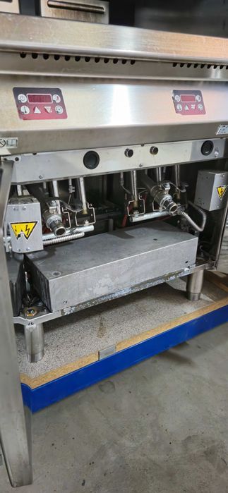 Friteuza dubla 22L,profesionala,LINIA 900,horeca,GAZ / GPL,Angelo Po