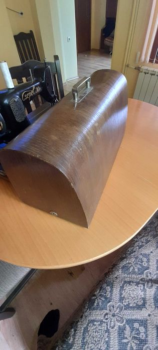 Работеща шевна машина